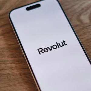 Revolut cans merger plan for de novo U.S. banking license application