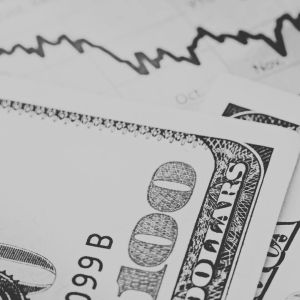 U.S. dollar index falls to lowest level since March 2022