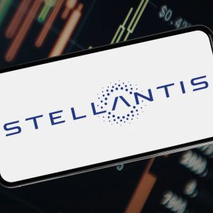 Stellantis shares crash after disclosure of €22 billion EV reset charge