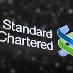 Standard Chartered and B2C2 partner to link banking with crypto trading