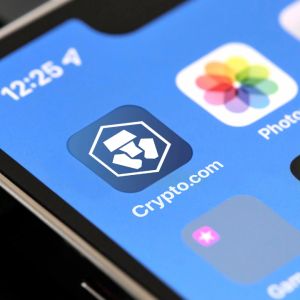 Crypto.com becomes first exchange to receive AI management certification