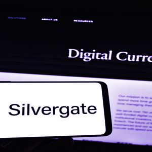 Silvergate Stock Plunges 31% as Crypto Bank Delays SEC Financial Report