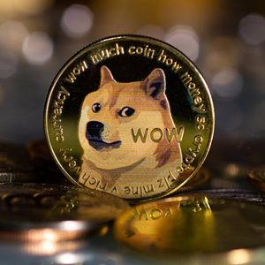 Dogecoin Drops 5% as Wider Crypto Market Holds Steady