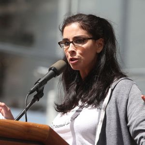 Sarah Silverman Sues Meta, OpenAI for Training AI Models on Her Book
