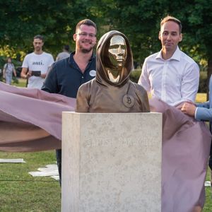 Bitcoin IRL: Here Are All the Real-Life Tributes to Satoshi Nakamoto's Invention