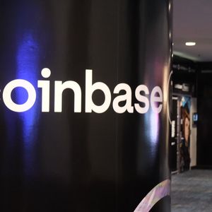 Coinbase Rolls Out Crypto Services in Canada