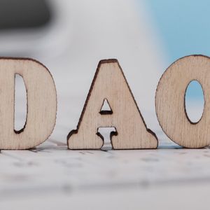What’s a DAO to Do? Gitcoin Backlash Shows Crypto Governance Is More Than a Meme