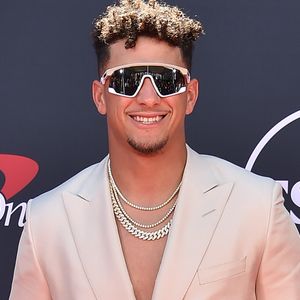 Patrick Mahomes Can't Quit Crypto