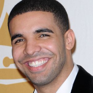 Senators Want to Ban AI Copycats Like Fake Drake and The Weeknd Song