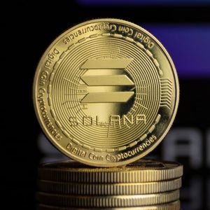 Solana Rally Cools as Bitcoin and Ethereum Hold Steady and These Alts Surge