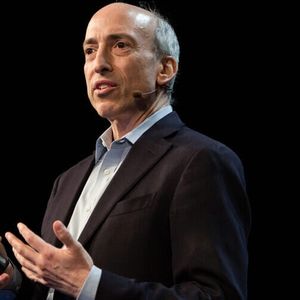 Gary Gensler: SEC 'Taking a New Look' at Bitcoin ETF Applications