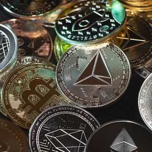 This Week in Coins: Solana Surge, Bitcoin Boom, and Meme Coin Mania