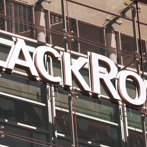 Amid Bitcoin ETF Frenzy, When Will BlackRock Flip Grayscale?