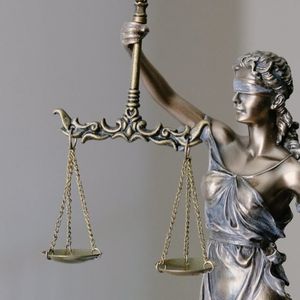 This Week on Crypto Twitter: SEC Targets Uniswap, Bitcoin Runes Stir Hype