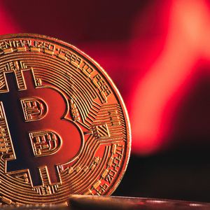 Bitcoin ETFs Shed $563 Million as BlackRock's IBIT Marks First Daily Loss