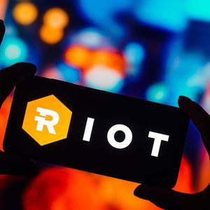 Riot Stock Shrugs Off Short Seller's 'War Against Bitcoin Miners'