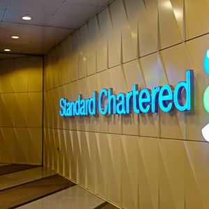 Standard Chartered Is Creating a Bitcoin and Ethereum Trading Desk in London
