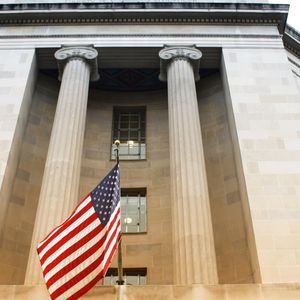 US Disrupts AI-Fueled Russian Bot Farm on Twitter
