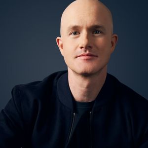 Coinbase CEO Slams Caroline Crenshaw for 'Failure as an SEC Commissioner' Ahead of Senate Vote