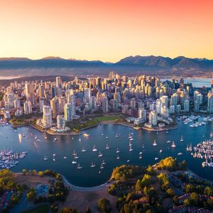 Vancouver Votes to Study Bitcoin Strategy Despite Provincial Pushback