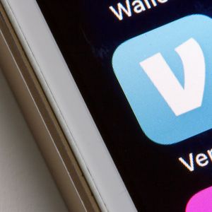 Venmo Founder's JELLYJELLY Solana Token Surges to $250 Million Market Cap