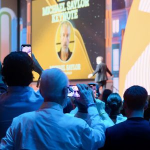 Strategy Adds $180 Million in Bitcoin Ahead of Expanding BTC Push