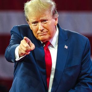 Democratic Senator Investigates Trump’s ‘Chilling’ Crypto Ventures