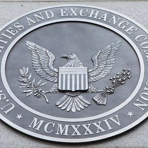 SEC Delays Decision on Bitwise Bitcoin, Ethereum ETFs' In-kind Redemptions
