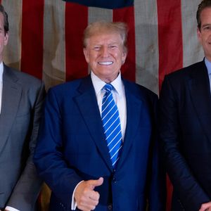 Bitcoin Billionaire Winklevoss Bros Back Trump Sons’ Crypto Miner