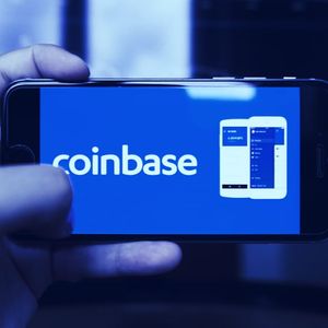 Apple Forces Coinbase to Disable NFT Transfers on Its Wallet App