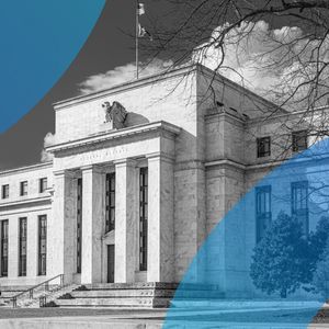 Fed's Top Banking Regulator Floats Allowing Staff to Hold Crypto