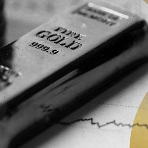 Bitcoin, Ethereum Rise as Gold Sinks Following Record Highs—Here's Why