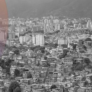 US Strike on Venezuela Puts Bitcoin in Focus as Oil Slides