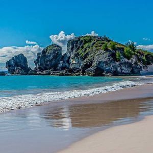 Bermuda Plots 'Fully On-Chain National Economy' With Help From Coinbase and Circle