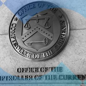 Crypto Industry Fights Senator Warren's Claim That Coinbase, Ripple Bank Charter Approvals Are Illegal