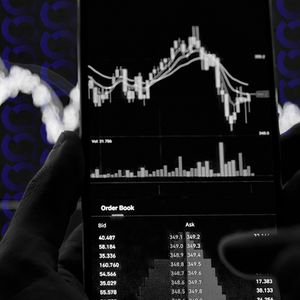 NEAR, Worldcoin Post Double-Digit Gains as Market Sees $714M in Liquidations
