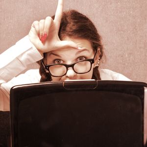 AI Agent Rekts Dev on Bogus Scan, Leaves Them Begging for Crypto Donations
