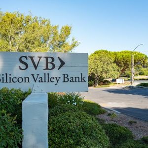First Mover Asia: Silicon Valley Bank Failure Highlights Small Banks’ Vulnerability; Bitcoin Soars Past $22.5K
