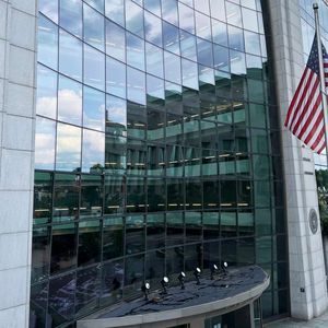 Come In And Register? These Firms Say They Found an SEC-Friendly Crypto Path