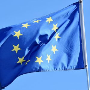 EU Banks Could Access Stablecoins More Easily Under Leaked Plans