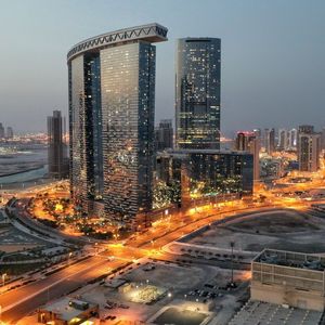 Abu Dhabi: A Wealthy Middle-East Capital Creating a Bridge From TradFi to Crypto