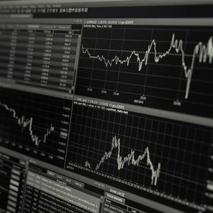 Midday Mover: BNB, SOL Outperform as Bitcoin Clings to $30K