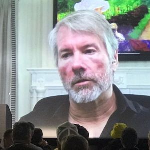 MicroStrategy Only Needs to Liquidate Bitcoin in Extreme Price Corrections: Bernstein
