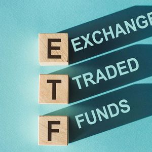 Bitcoin Spot ETFs Could Bring $30B in New Demand, Crypto Trader NYDIG Says