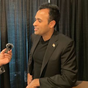 Bitcoin Won’t Back U.S. Dollar, Presidential Hopeful Vivek Ramaswamy Says