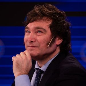 Pro-Bitcoin Candidate Javier Milei Unexpectedly Leads in Presidential Voting in Argentina