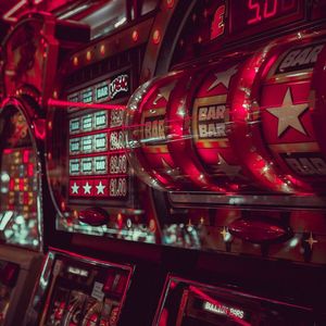 Rollbit Recorded $38M in September Betting Revenues, RLB Token Climbs