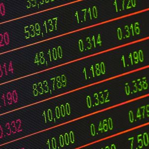 Bitcoin, Ether Options Order Books Signal Calm Amid Mounting Risks