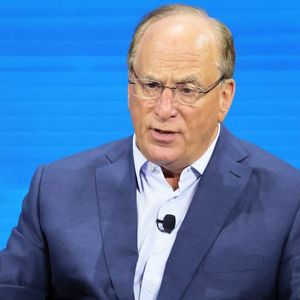 BlackRock CEO Larry Fink Seeing Client Demand for Crypto 'Around The World'