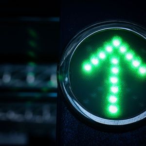 Bitcoin Mining Stocks Rally as BTC Holds Above $30K Despite Looming Halving Concerns